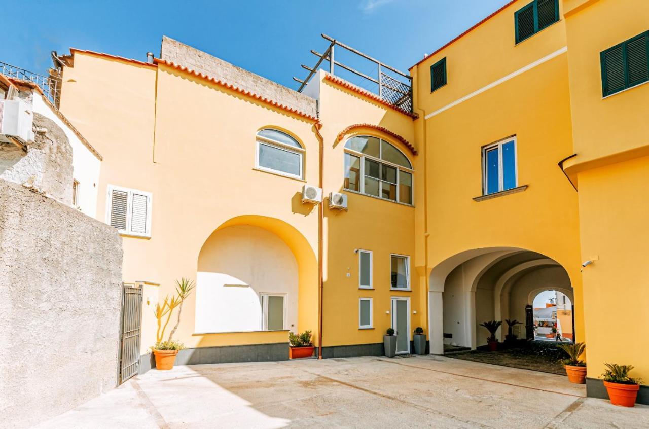 Апартаменти Casa Neval Lacco Ameno Lacco Ameno  Екстер'єр фото