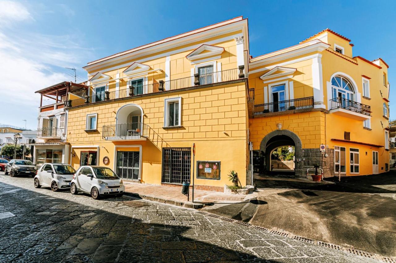 Апартаменти Casa Neval Lacco Ameno Lacco Ameno  Екстер'єр фото