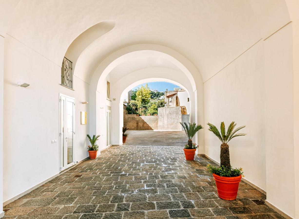 Апартаменти Casa Neval Lacco Ameno Lacco Ameno  Екстер'єр фото