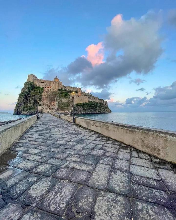 Апартаменти Casa Neval Lacco Ameno Lacco Ameno  Екстер'єр фото